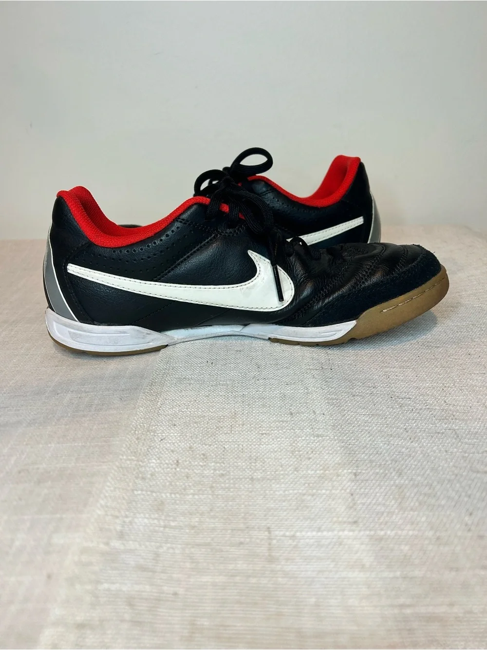 Nike Tiempo Indoor Soccer Sneakers - Black/White/Red